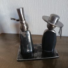 Petits couple Bretons Hauteur 11 cm Largeur 11 cm